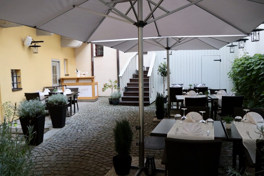 Restaurante Le Jardin, do Hotel Bellevue, Cesky Krumlov, República Tcheca